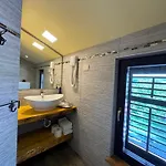 Enam