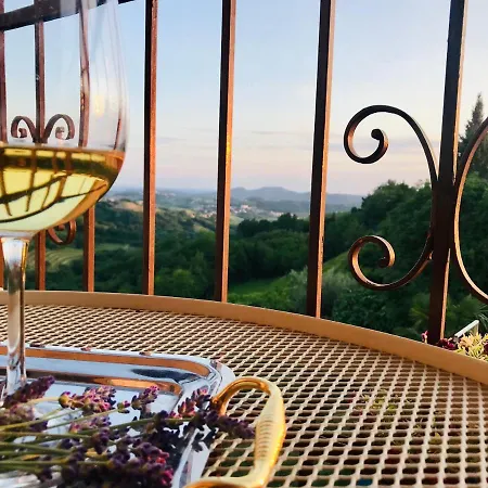 Enam Δωμάτια σε οικογενειακή κατοικία Kojsko