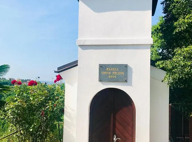 Enam Проживание в семье *